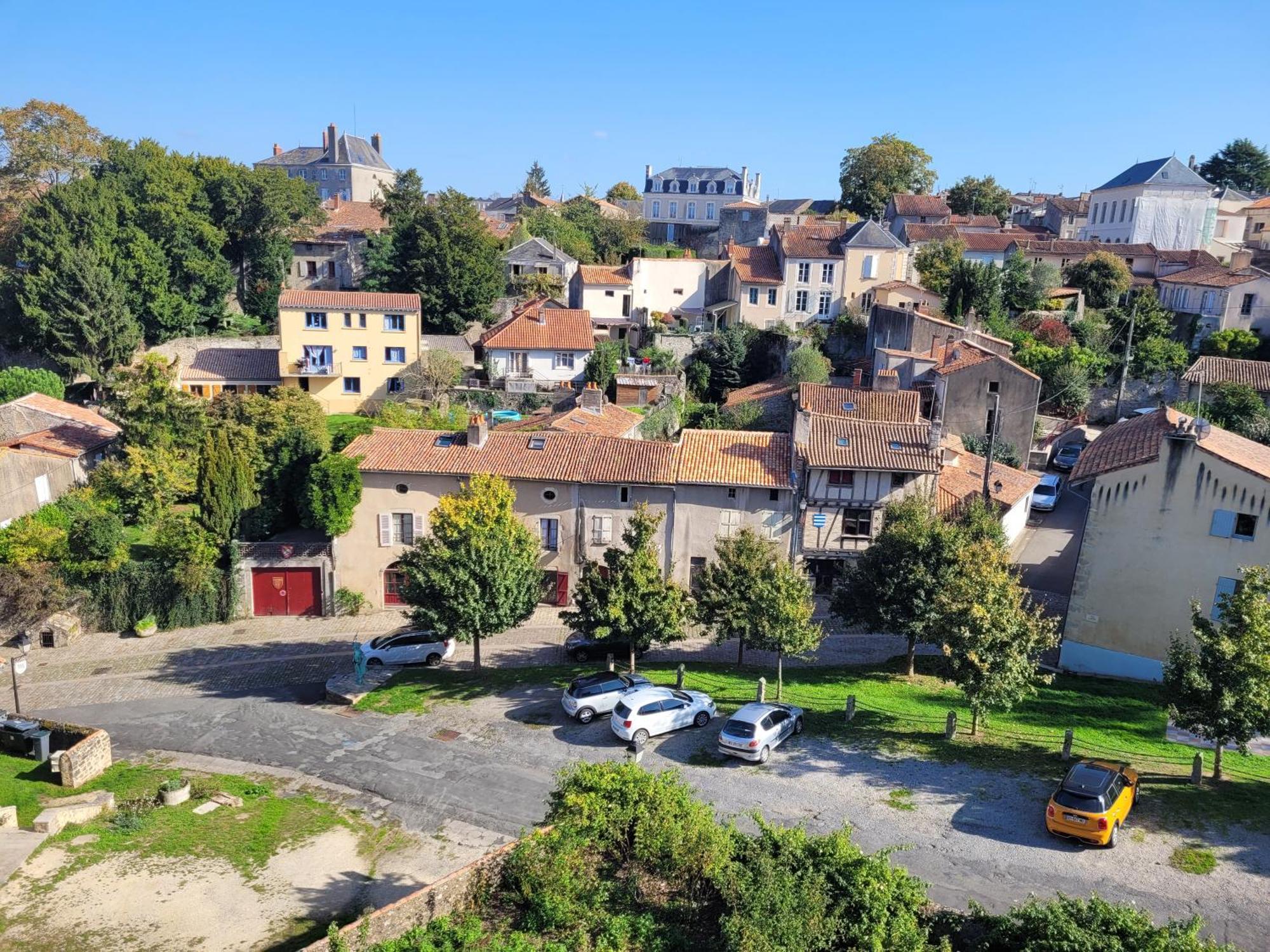 Lekker Slaap Otel Parthenay Dış mekan fotoğraf